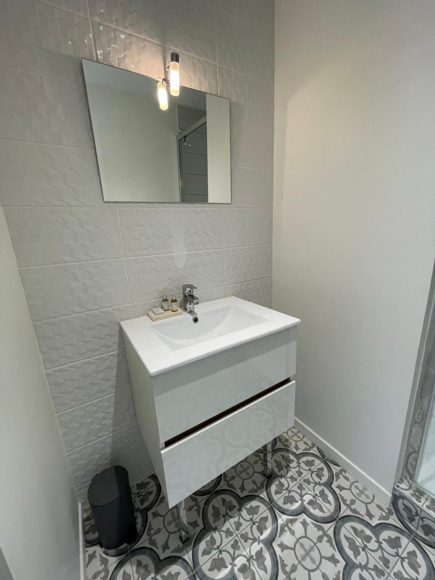 Studio Lumineux Avec Climatisation Pour 2 Personnes Bordeaux Bagian luar foto